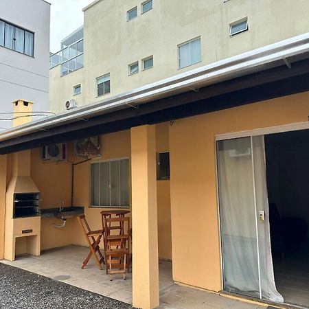Casa Entre Dois Mares - Casa Laranja Villa Bombinhas Buitenkant foto